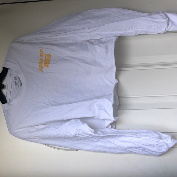 Empyre Tops - Long sleeve white crop top Empyre Tops - Long sleeve white crop top